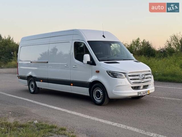 Белый Мерседес Sprinter, объемом двигателя 2.14 л и пробегом 261 тыс. км за 25800 $, фото 15 на Automoto.ua