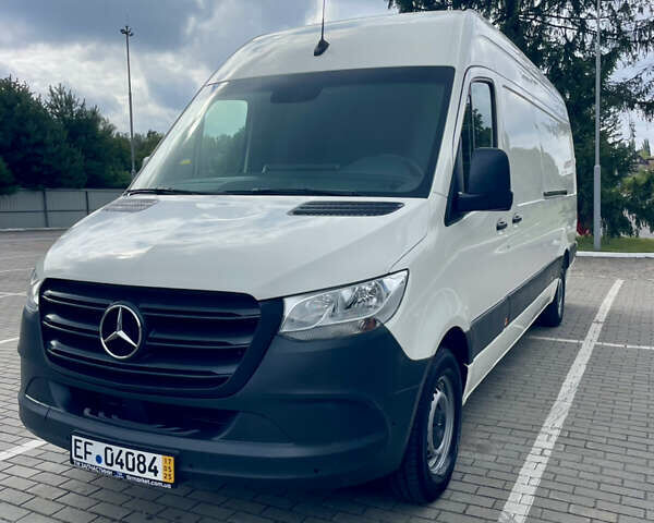 Белый Мерседес Sprinter, объемом двигателя 2.2 л и пробегом 155 тыс. км за 26500 $, фото 5 на Automoto.ua