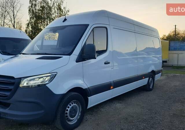 Белый Мерседес Sprinter, объемом двигателя 2.14 л и пробегом 330 тыс. км за 25000 $, фото 14 на Automoto.ua