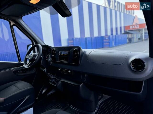 Білий Мерседес Sprinter, об'ємом двигуна 2.14 л та пробігом 261 тис. км за 24900 $, фото 64 на Automoto.ua