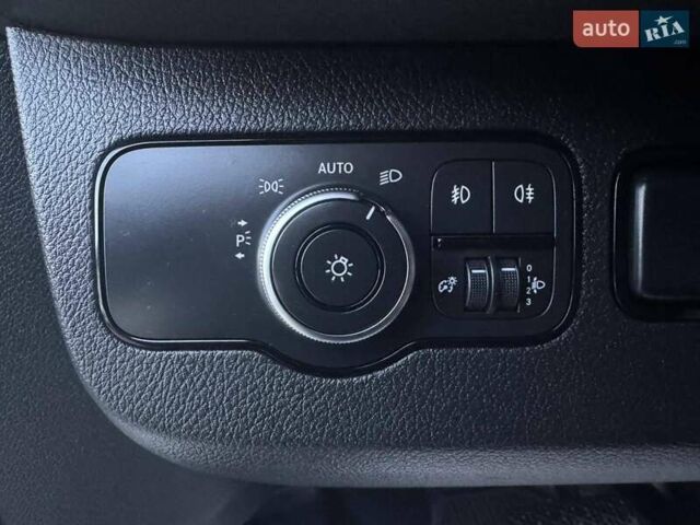 Белый Мерседес Sprinter, объемом двигателя 2.2 л и пробегом 180 тыс. км за 27900 $, фото 44 на Automoto.ua