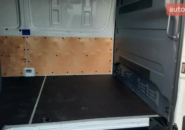 Белый Мерседес Sprinter, объемом двигателя 2.14 л и пробегом 330 тыс. км за 25000 $, фото 21 на Automoto.ua