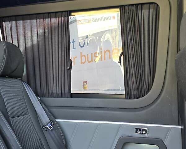 Белый Мерседес Sprinter, объемом двигателя 2.99 л и пробегом 650 тыс. км за 37000 $, фото 32 на Automoto.ua