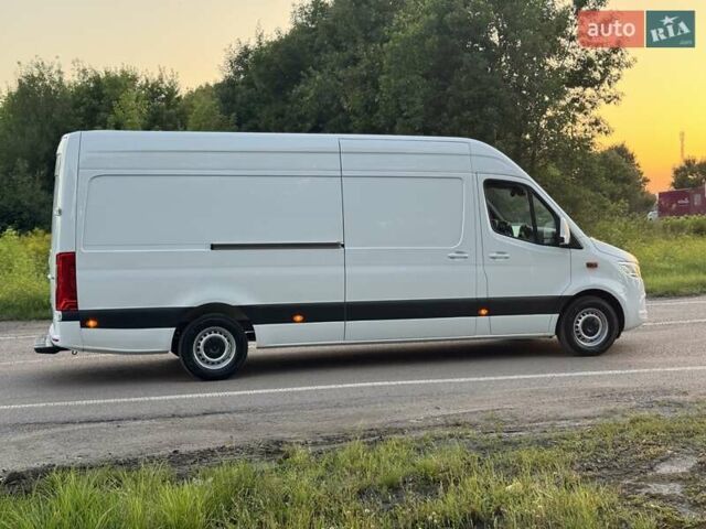 Белый Мерседес Sprinter, объемом двигателя 2.14 л и пробегом 261 тыс. км за 25800 $, фото 13 на Automoto.ua