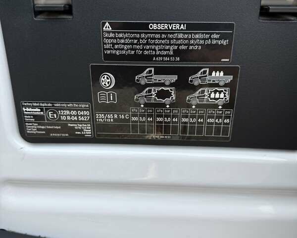 Белый Мерседес Sprinter, объемом двигателя 2.14 л и пробегом 294 тыс. км за 23599 $, фото 33 на Automoto.ua