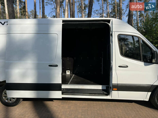 Белый Мерседес Sprinter, объемом двигателя 2.2 л и пробегом 371 тыс. км за 22300 $, фото 80 на Automoto.ua