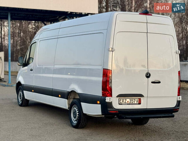 Белый Мерседес Sprinter, объемом двигателя 2.14 л и пробегом 240 тыс. км за 27900 $, фото 14 на Automoto.ua