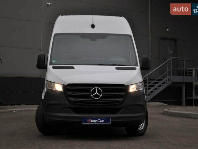 Белый Мерседес Sprinter, объемом двигателя 2.14 л и пробегом 201 тыс. км за 27500 $, фото 1 на Automoto.ua