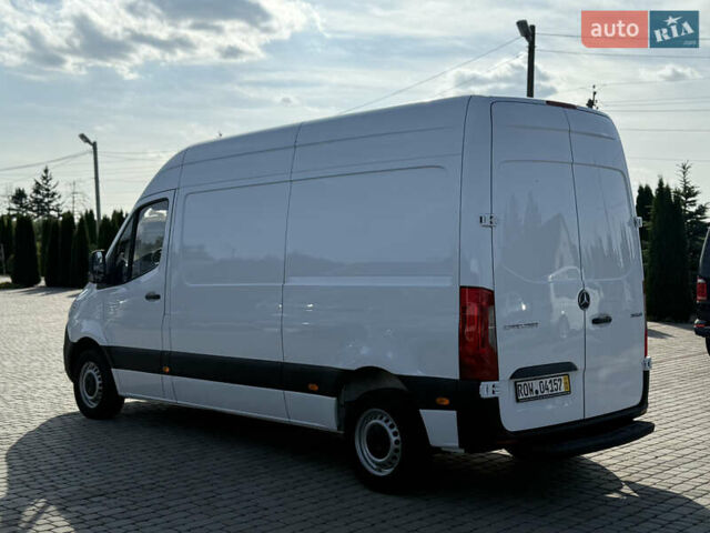 Белый Мерседес Sprinter, объемом двигателя 2.14 л и пробегом 234 тыс. км за 20800 $, фото 3 на Automoto.ua