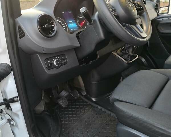Білий Мерседес Sprinter, об'ємом двигуна 2.14 л та пробігом 131 тис. км за 21422 $, фото 42 на Automoto.ua