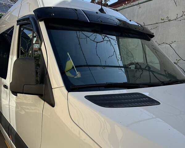 Белый Мерседес Sprinter, объемом двигателя 2.14 л и пробегом 215 тыс. км за 30000 $, фото 53 на Automoto.ua