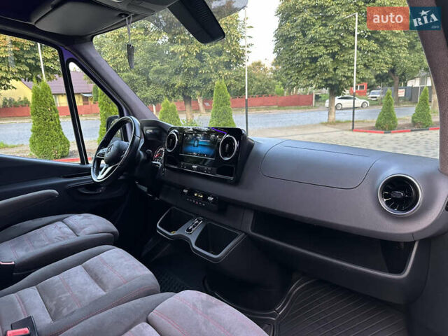 Белый Мерседес Sprinter, объемом двигателя 3 л и пробегом 336 тыс. км за 46329 $, фото 13 на Automoto.ua