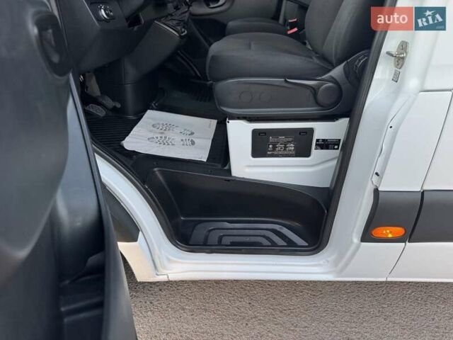 Белый Мерседес Sprinter, объемом двигателя 2.14 л и пробегом 261 тыс. км за 25800 $, фото 24 на Automoto.ua