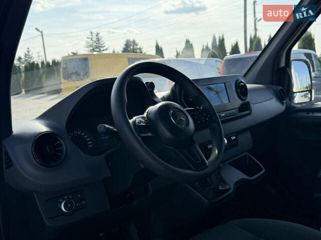 Белый Мерседес Sprinter, объемом двигателя 2.14 л и пробегом 234 тыс. км за 20800 $, фото 7 на Automoto.ua