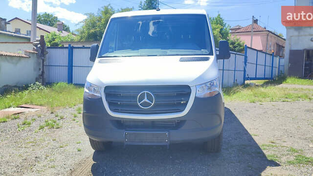 Белый Мерседес Sprinter, объемом двигателя 3 л и пробегом 185 тыс. км за 23500 $, фото 3 на Automoto.ua
