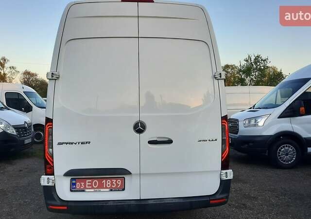 Белый Мерседес Sprinter, объемом двигателя 2.14 л и пробегом 330 тыс. км за 25000 $, фото 64 на Automoto.ua