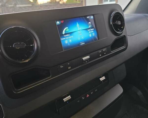 Білий Мерседес Sprinter, об'ємом двигуна 2.14 л та пробігом 131 тис. км за 21422 $, фото 46 на Automoto.ua