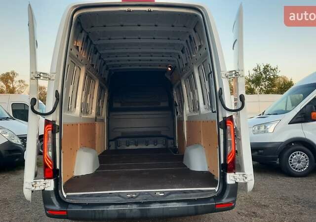 Белый Мерседес Sprinter, объемом двигателя 2.14 л и пробегом 330 тыс. км за 25000 $, фото 33 на Automoto.ua
