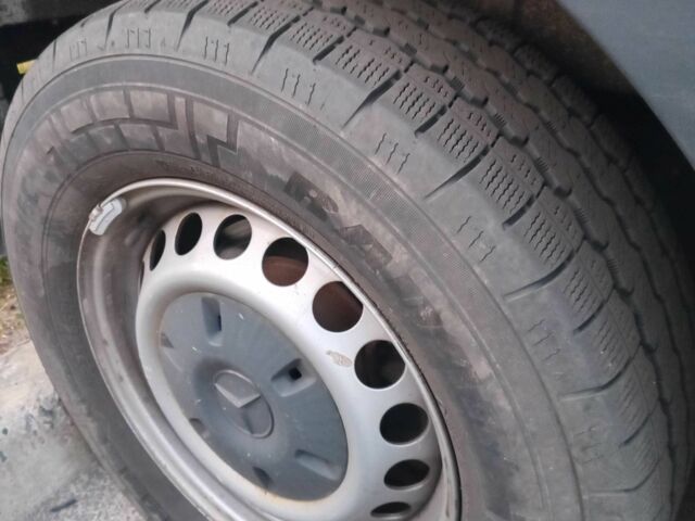 Белый Мерседес Sprinter, объемом двигателя 2.1 л и пробегом 533 тыс. км за 24500 $, фото 6 на Automoto.ua