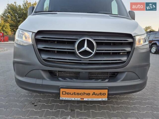 Белый Мерседес Sprinter, объемом двигателя 0 л и пробегом 236 тыс. км за 23555 $, фото 8 на Automoto.ua