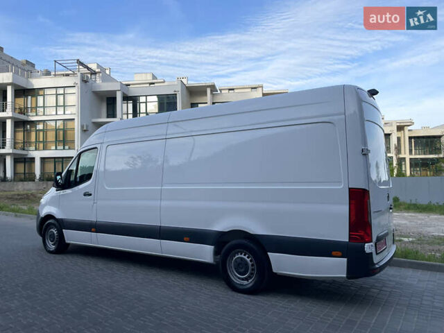 Білий Мерседес Sprinter, об'ємом двигуна 2.2 л та пробігом 280 тис. км за 23800 $, фото 5 на Automoto.ua