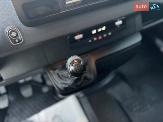 Белый Мерседес Sprinter, объемом двигателя 2.14 л и пробегом 261 тыс. км за 25800 $, фото 34 на Automoto.ua