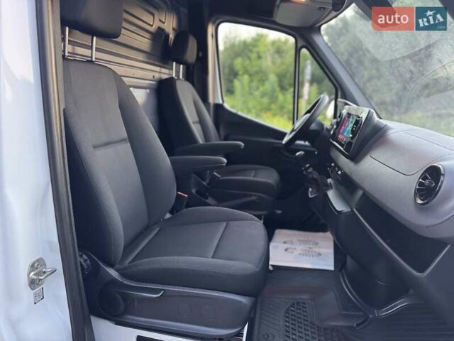 Белый Мерседес Sprinter, объемом двигателя 2.14 л и пробегом 261 тыс. км за 25800 $, фото 62 на Automoto.ua