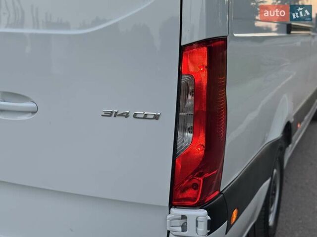 Белый Мерседес Sprinter, объемом двигателя 2.14 л и пробегом 261 тыс. км за 25800 $, фото 46 на Automoto.ua