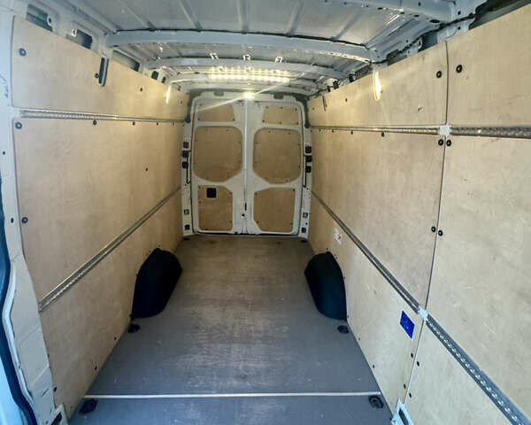 Белый Мерседес Sprinter, объемом двигателя 2.14 л и пробегом 240 тыс. км за 27900 $, фото 38 на Automoto.ua