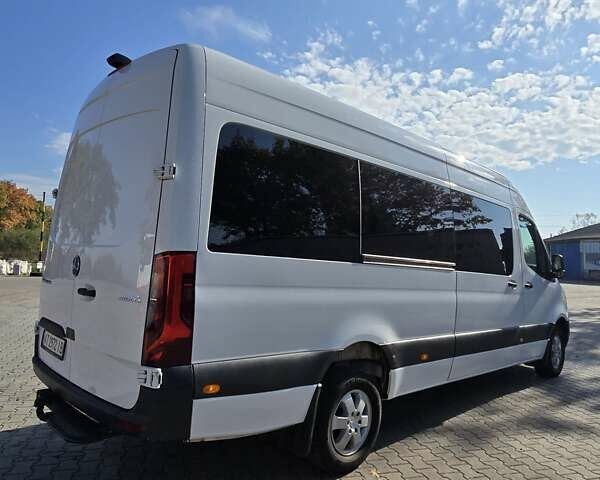 Белый Мерседес Sprinter, объемом двигателя 2.99 л и пробегом 650 тыс. км за 37000 $, фото 20 на Automoto.ua