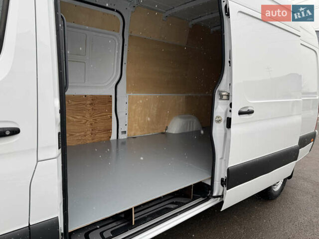 Белый Мерседес Sprinter, объемом двигателя 2.14 л и пробегом 262 тыс. км за 23700 $, фото 35 на Automoto.ua