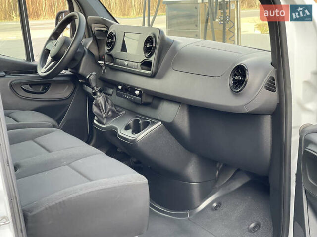 Белый Мерседес Sprinter, объемом двигателя 2.2 л и пробегом 45 тыс. км за 27800 $, фото 16 на Automoto.ua