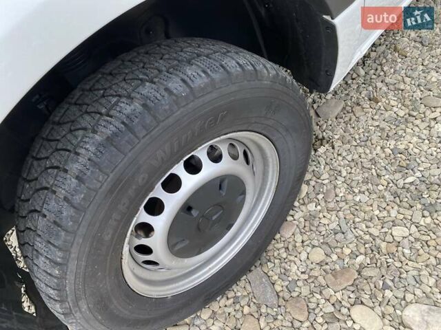Белый Мерседес Sprinter, объемом двигателя 2.2 л и пробегом 156 тыс. км за 23850 $, фото 27 на Automoto.ua
