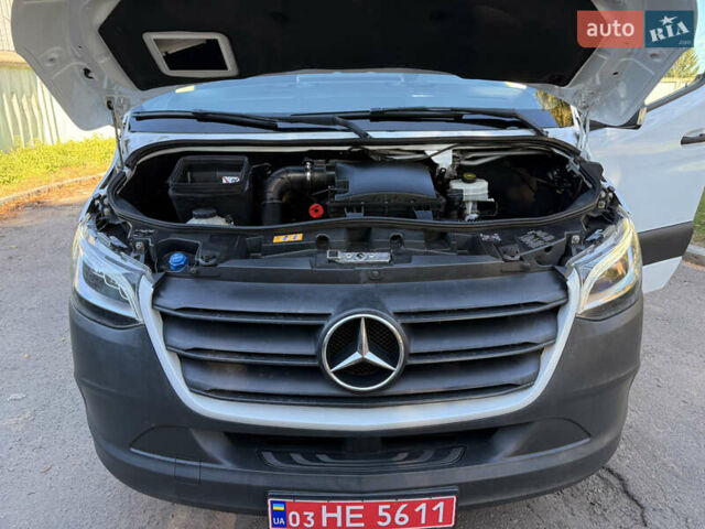 Белый Мерседес Sprinter, объемом двигателя 2.2 л и пробегом 270 тыс. км за 34900 $, фото 17 на Automoto.ua