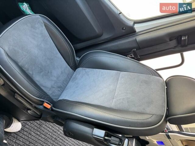 Белый Мерседес Sprinter, объемом двигателя 2.14 л и пробегом 215 тыс. км за 30000 $, фото 11 на Automoto.ua