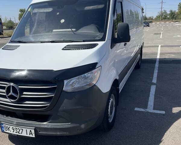 Белый Мерседес Sprinter, объемом двигателя 2.14 л и пробегом 405 тыс. км за 24000 $, фото 10 на Automoto.ua