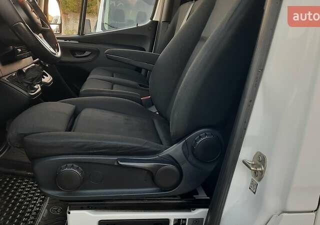 Белый Мерседес Sprinter, объемом двигателя 2.14 л и пробегом 330 тыс. км за 25000 $, фото 60 на Automoto.ua