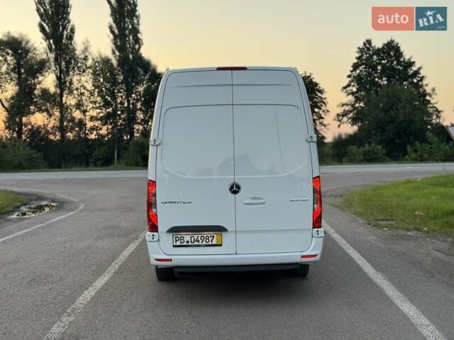 Белый Мерседес Sprinter, объемом двигателя 2.14 л и пробегом 261 тыс. км за 25800 $, фото 74 на Automoto.ua