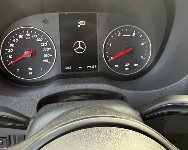 Белый Мерседес Sprinter, объемом двигателя 2.14 л и пробегом 294 тыс. км за 23599 $, фото 31 на Automoto.ua