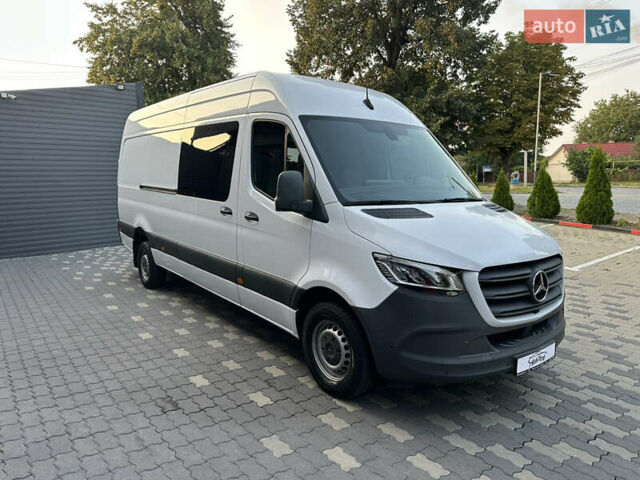 Белый Мерседес Sprinter, объемом двигателя 3 л и пробегом 336 тыс. км за 46329 $, фото 3 на Automoto.ua