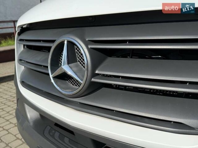 Білий Мерседес Sprinter, об'ємом двигуна 2.1 л та пробігом 186 тис. км за 32000 $, фото 22 на Automoto.ua