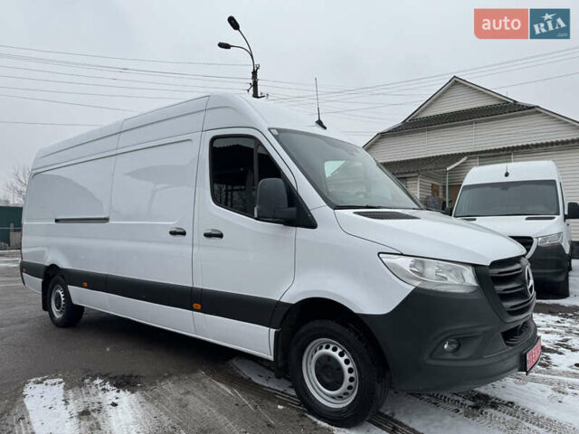 Белый Мерседес Sprinter, объемом двигателя 2.14 л и пробегом 262 тыс. км за 23700 $, фото 1 на Automoto.ua