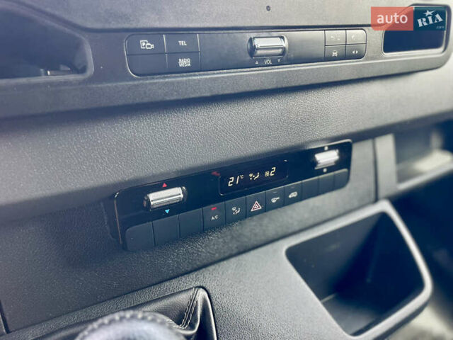 Белый Мерседес Sprinter, объемом двигателя 2.2 л и пробегом 257 тыс. км за 26000 $, фото 23 на Automoto.ua
