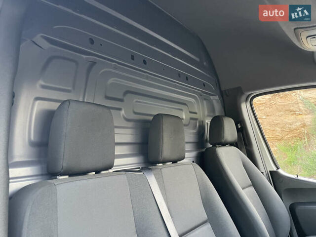 Белый Мерседес Sprinter, объемом двигателя 2.2 л и пробегом 267 тыс. км за 20999 $, фото 48 на Automoto.ua