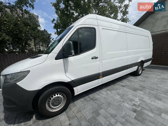 Белый Мерседес Sprinter, объемом двигателя 2.14 л и пробегом 575 тыс. км за 27500 $, фото 3 на Automoto.ua