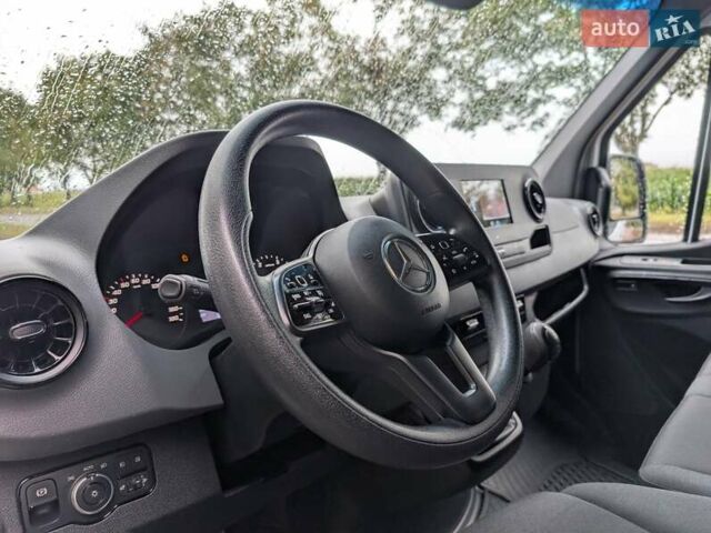 Білий Мерседес Sprinter, об'ємом двигуна 2.2 л та пробігом 291 тис. км за 25999 $, фото 72 на Automoto.ua