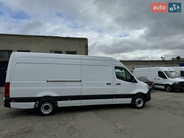 Белый Мерседес Sprinter, объемом двигателя 2.2 л и пробегом 299 тыс. км за 25600 $, фото 11 на Automoto.ua
