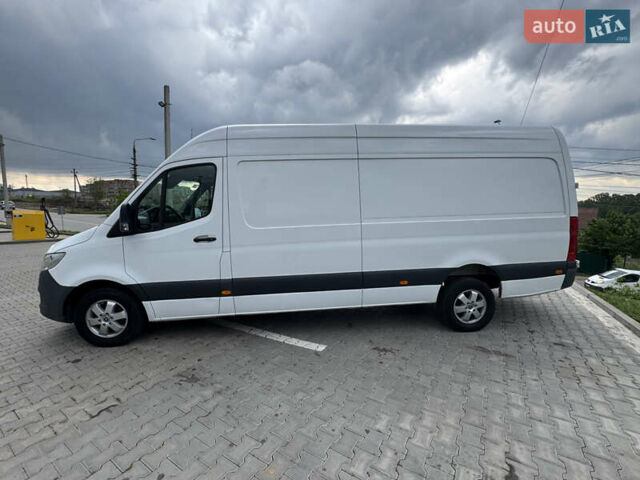 Белый Мерседес Sprinter, объемом двигателя 2.14 л и пробегом 147 тыс. км за 32818 $, фото 2 на Automoto.ua