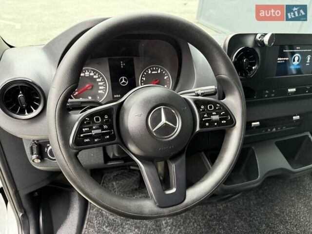 Белый Мерседес Sprinter, объемом двигателя 2.2 л и пробегом 287 тыс. км за 25450 $, фото 19 на Automoto.ua