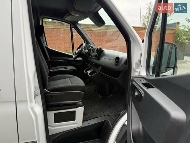 Белый Мерседес Sprinter, объемом двигателя 2.2 л и пробегом 287 тыс. км за 25450 $, фото 37 на Automoto.ua